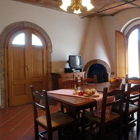 La Valle Appartamenti Per Vacanze Montaione Room photo